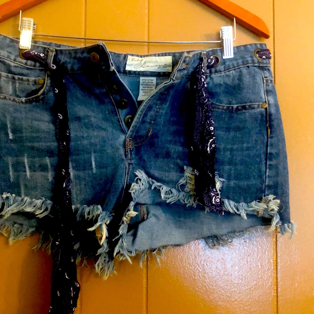 Button up your shorts!